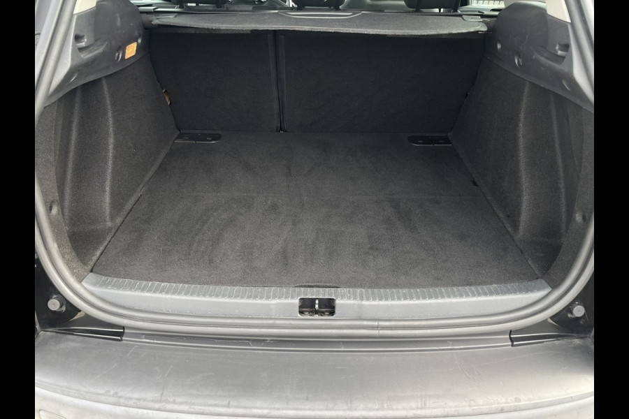 Renault Clio Estate 0.9 TCe Limited  Navigatie | Airco | Cruise | Bluetooth