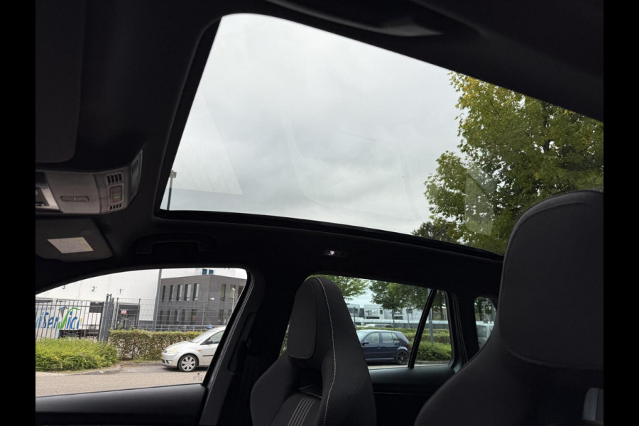 Škoda Kamiq 1.5 TSI ACT Monte Carlo PANORAMADAK