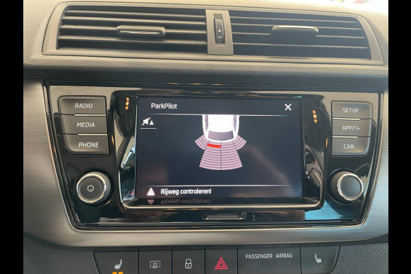 Škoda Fabia Combi 1.0 TSI Business Edition Škoda Fabia Combi 1.0 TSI Business Edition