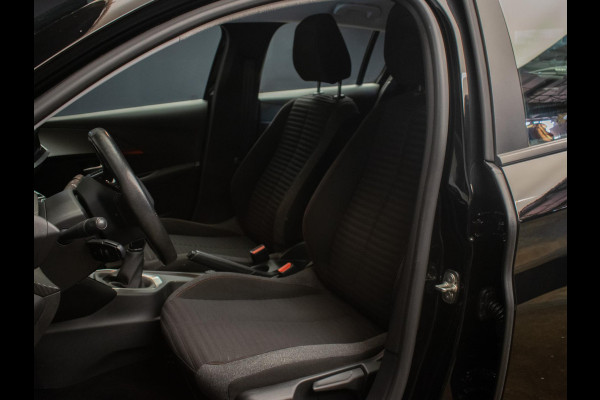 Peugeot 208 1.2 PureTech Blue Lease Active Sport (APPLE CARPLAY,NAVI,CRUISE,CLIMATE,PDC,LED,SPORTSTOELEN,NETTE STAAT)