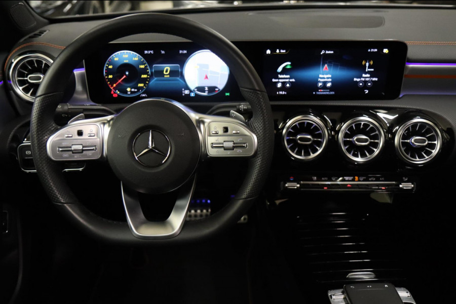 Mercedes-Benz CLA-Klasse 250 ORANGE EDITION PANO/CARPLAY/KEYLESS/CAM/SFEERV/VOL