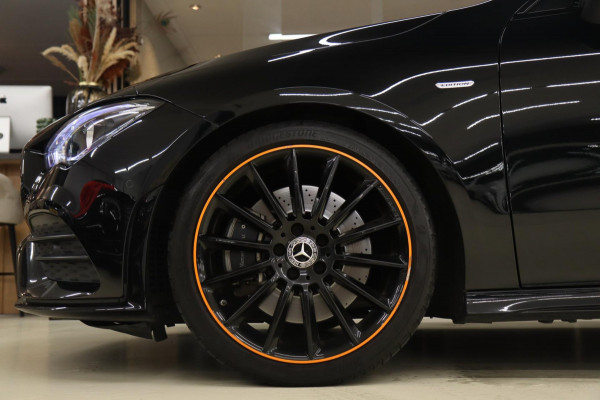 Mercedes-Benz CLA-Klasse 250 ORANGE EDITION PANO/CARPLAY/KEYLESS/CAM/SFEERV/VOL