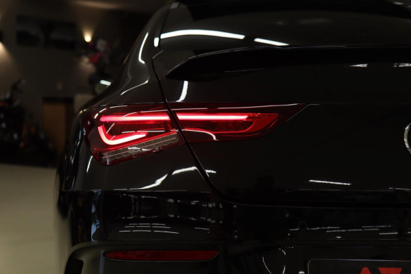 Mercedes-Benz CLA-Klasse 250 ORANGE EDITION PANO/CARPLAY/KEYLESS/CAM/SFEERV/VOL