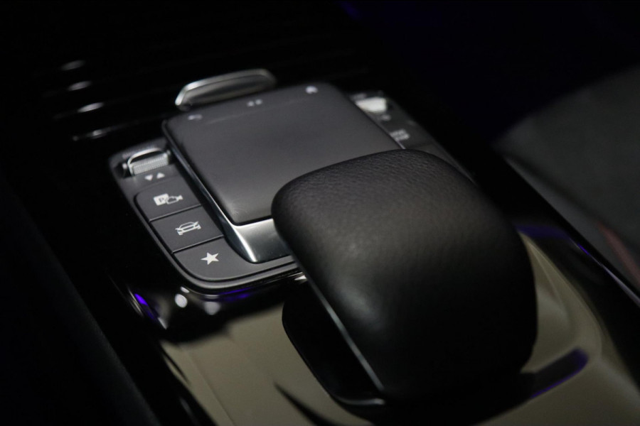 Mercedes-Benz CLA-Klasse 250 ORANGE EDITION PANO/CARPLAY/KEYLESS/CAM/SFEERV/VOL