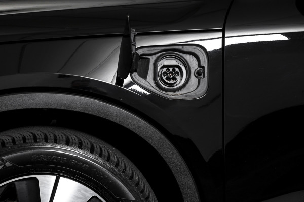 Volvo XC40 1.5 T4 Recharge Inscription Expression | S/K-panodak | Dig. Cockpit | Cruise | Stoel-+Stuurverw. | PDC | Camera | NAV + App. Connect | ECC | Elek. Klep | LM 18" | 7239