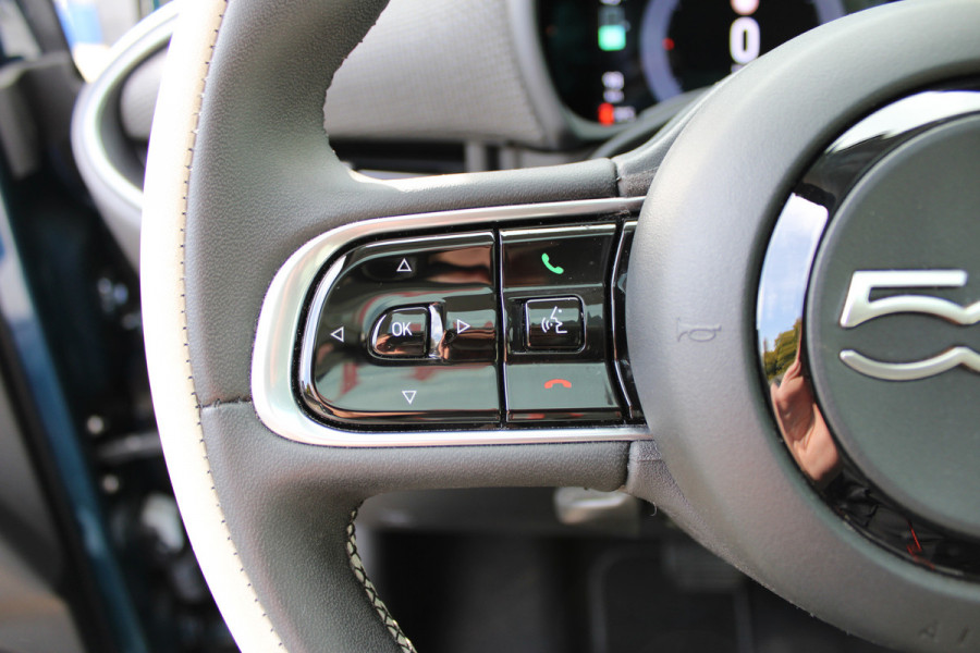 Fiat 500 3+1 La Prima 42 kWh | Leder | Camera | BLIS | Navigatie | Carplay