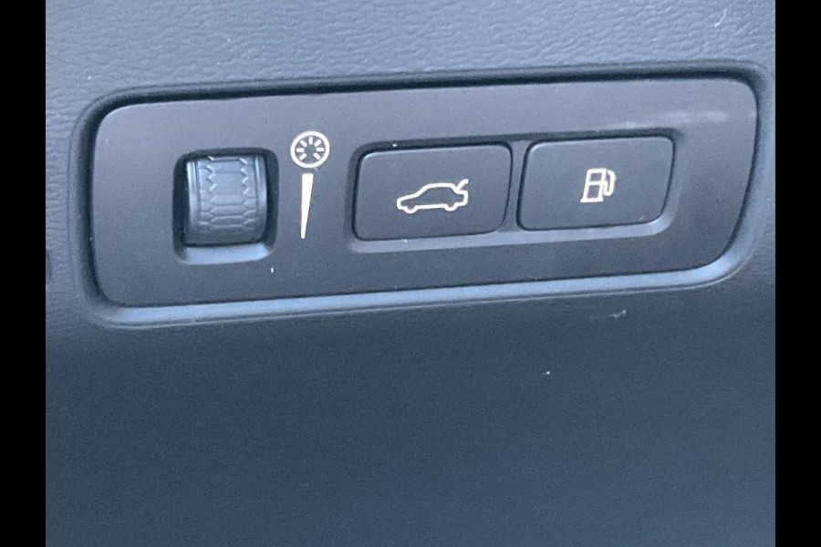 Volvo XC40 1.5 T5 262pk Recharge Inscription Carplay 360° Pano.dak Trekhaak