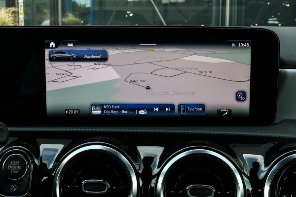 Mercedes-Benz A-Klasse 180 Luxury Line - MULTIBEAM LED - CAMERA - ACC - A180