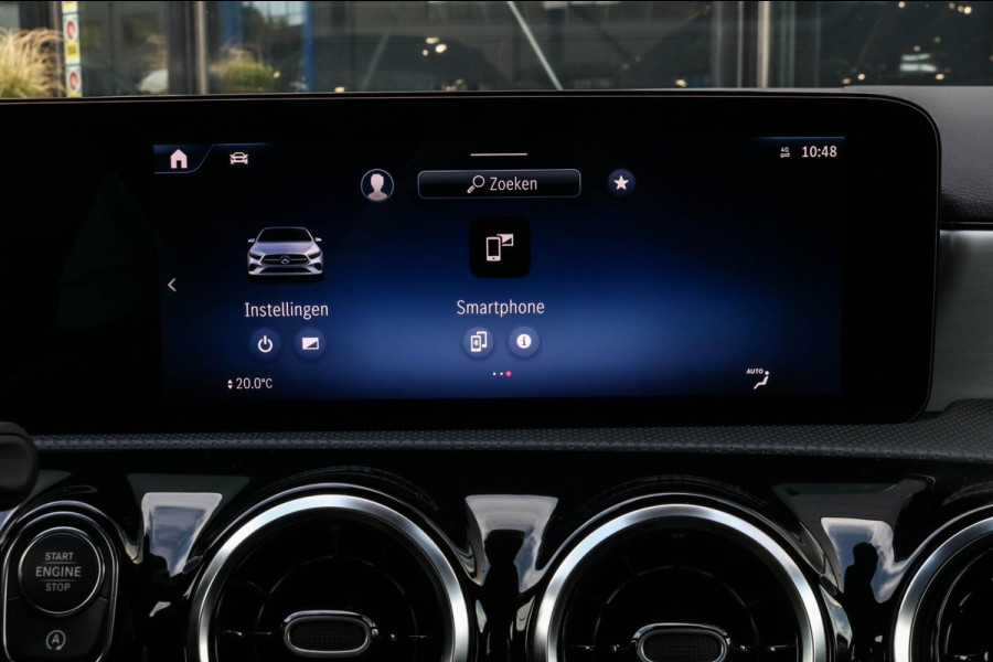 Mercedes-Benz A-Klasse 180 Luxury Line - MULTIBEAM LED - CAMERA - ACC - A180