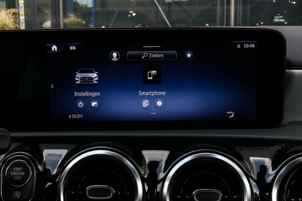 Mercedes-Benz A-Klasse 180 Luxury Line - MULTIBEAM LED - CAMERA - ACC - A180