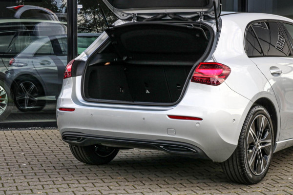 Mercedes-Benz A-Klasse 180 Luxury Line - MULTIBEAM LED - CAMERA - ACC - A180