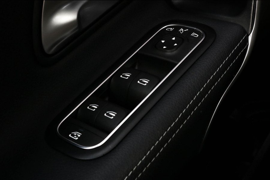 Mercedes-Benz A-Klasse 180 Luxury Line - MULTIBEAM LED - CAMERA - ACC - A180