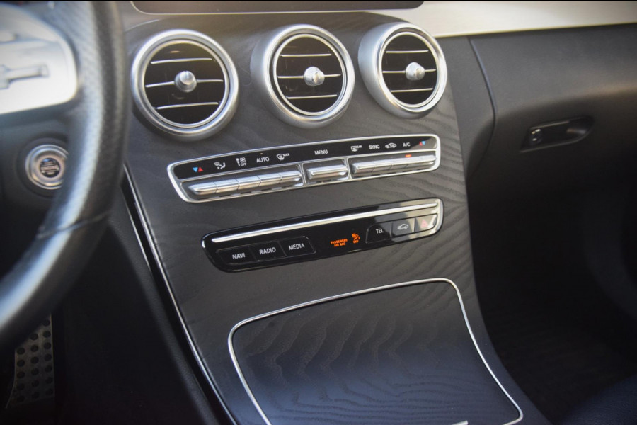 Mercedes-Benz C-Klasse 180 Business Solution AMG + Rijassistentiepakket/Digitaal instrumentenpaneel/APPLE CARPLAY