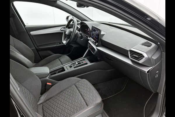 Seat Leon 1.5 eTSI FR Line (Dealer Onderhouden, Sfeerverlichting, Navi, Carplay, Camera, PDC V+A, Stuur/ StoelV, Etc)