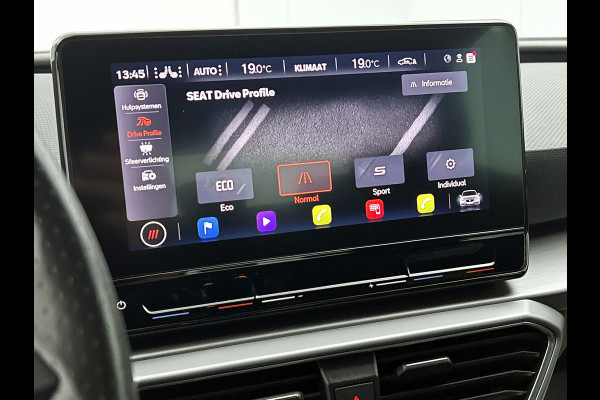 Seat Leon 1.5 eTSI FR Line (Dealer Onderhouden, Sfeerverlichting, Navi, Carplay, Camera, PDC V+A, Stuur/ StoelV, Etc)
