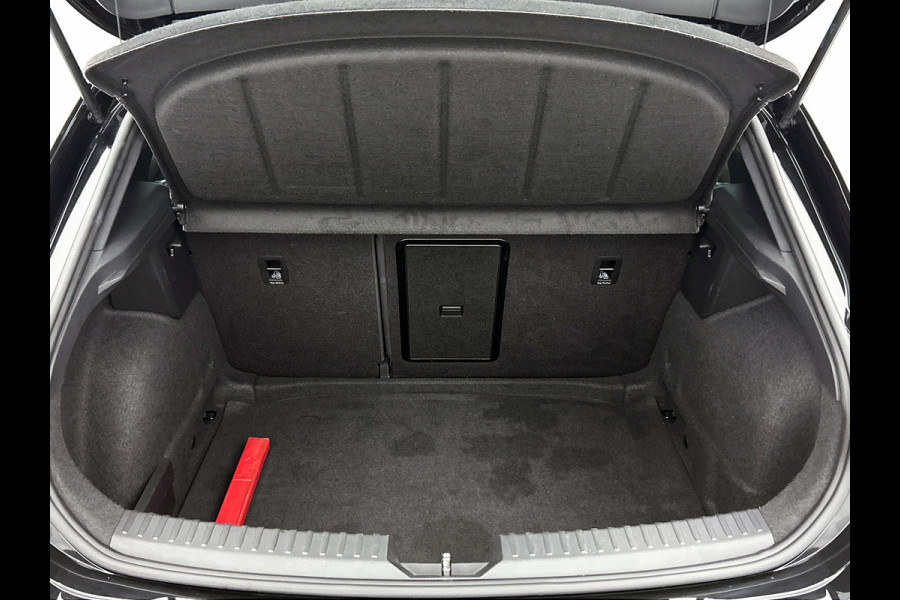 Seat Leon 1.5 eTSI FR Line (Dealer Onderhouden, Sfeerverlichting, Navi, Carplay, Camera, PDC V+A, Stuur/ StoelV, Etc)