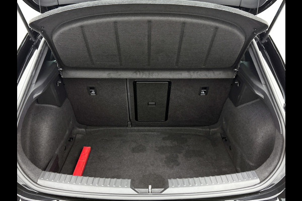 Seat Leon 1.5 eTSI FR Line (Dealer Onderhouden, Sfeerverlichting, Navi, Carplay, Camera, PDC V+A, Stuur/ StoelV, Etc)