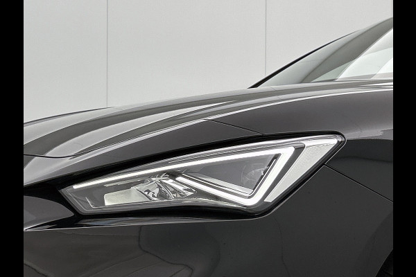 Seat Leon 1.5 eTSI FR Line (Dealer Onderhouden, Sfeerverlichting, Navi, Carplay, Camera, PDC V+A, Stuur/ StoelV, Etc)