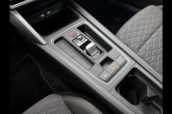 Seat Leon 1.5 eTSI FR Line (Dealer Onderhouden, Sfeerverlichting, Navi, Carplay, Camera, PDC V+A, Stuur/ StoelV, Etc)