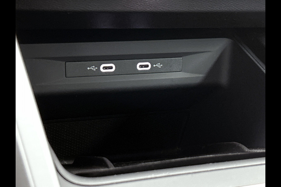 Seat Leon 1.5 eTSI FR Line (Dealer Onderhouden, Sfeerverlichting, Navi, Carplay, Camera, PDC V+A, Stuur/ StoelV, Etc)