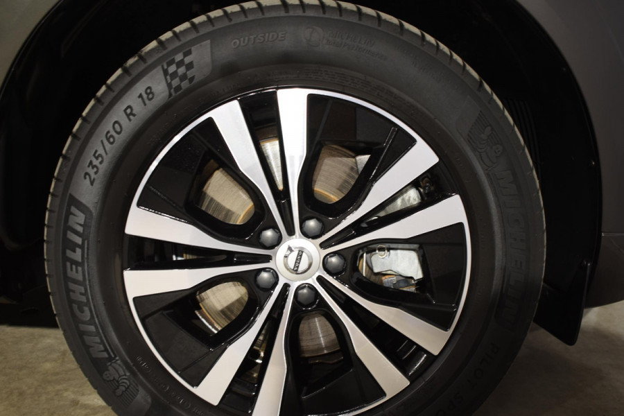 Volvo XC60 T6 340PK Automaat Plug-in Hybrid AWD Business Pro / Adaptive Cruise / Leer / Elektrische stoelen / Stoelverwarming / Stuurverwarming / Elektr. achterklep  / Achteruitrijcamera / Schuifdak