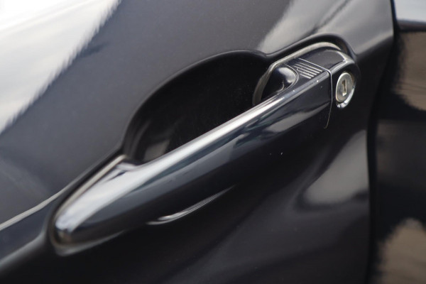 BMW 4 Serie Gran Coupé 420i M Sport / PANODAK / LEDER / CAMERA / KEYLESS / STOELVER.