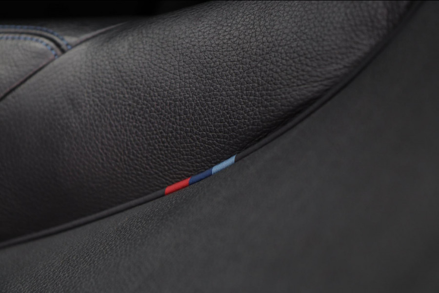 BMW 4 Serie Gran Coupé 420i M Sport / PANODAK / LEDER / CAMERA / KEYLESS / STOELVER.