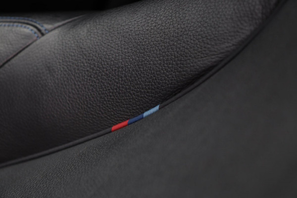 BMW 4 Serie Gran Coupé 420i M Sport / PANODAK / LEDER / CAMERA / KEYLESS / STOELVER.