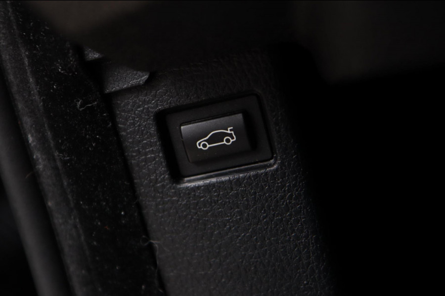 BMW 4 Serie Gran Coupé 420i M Sport / PANODAK / LEDER / CAMERA / KEYLESS / STOELVER.