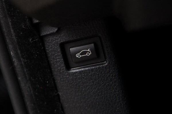 BMW 4 Serie Gran Coupé 420i M Sport / PANODAK / LEDER / CAMERA / KEYLESS / STOELVER.