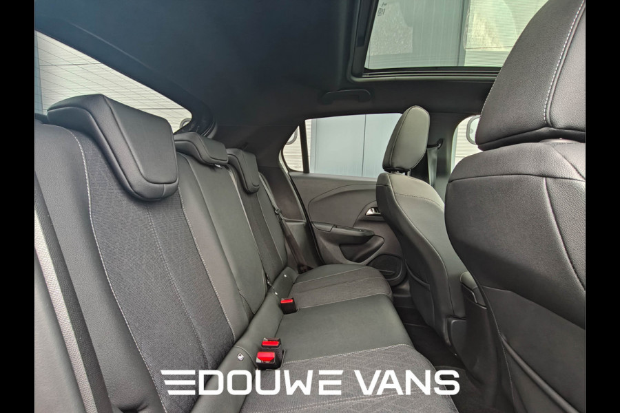 Opel Corsa Elegance Panorama Parkeersensoren Camera Airco Stoelverwarming Apple Carplay Ambiente Verl. (Bezichtiging op afspraak)
