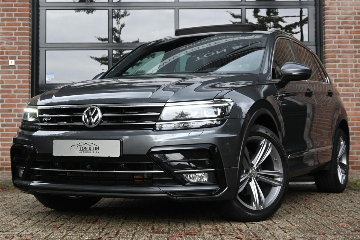 Volkswagen Tiguan 1.4 TSI ACT 2x R-Line Pano VolLeder Virtual '18 Volkswagen Tiguan 1.4 TSI ACT 2x R-Line Pano VolLeder Virtual '18