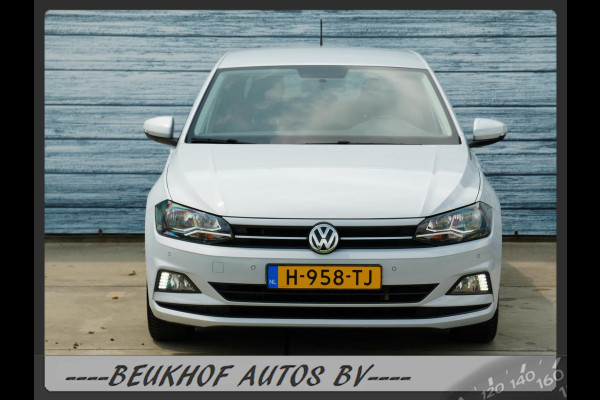 Volkswagen Polo 1.0 TSI Automaat Parkeersensor Navi Carplay