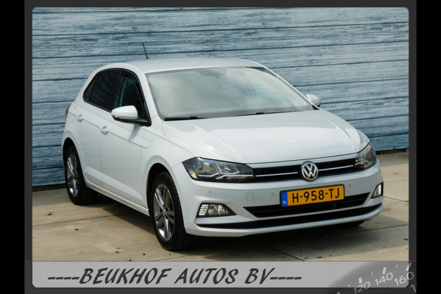 Volkswagen Polo 1.0 TSI Automaat Parkeersensor Navi Carplay