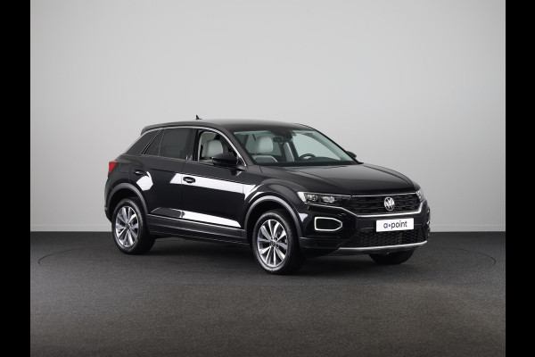 Volkswagen T-Roc 1.5 TSI Sport 150 PK DSG | Navigatie | Lederen bekleding | Parkeercamera | Keyless entry |
