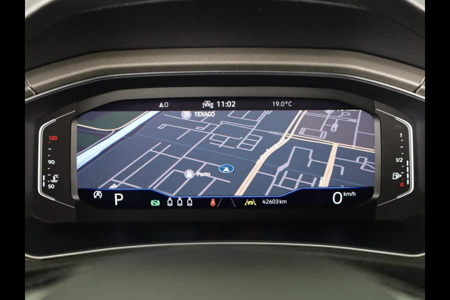Volkswagen T-Roc 1.5 TSI Sport 150 PK DSG | Navigatie | Lederen bekleding | Parkeercamera | Keyless entry |