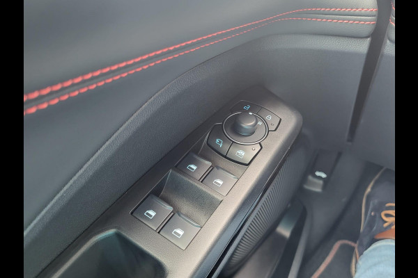 Ford Puma 1.0 EcoBoost Hybrid ST-Line X 155pk Automaat |  Panoramadak | Afneembare trekhaak | Winter Pack | Adaptive cruise control | 360 graden camera | Bang&Olufsen | Elektrsiche achterklep | Matrix LED