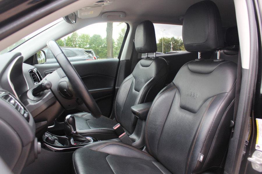 Jeep Compass 1.4 MultiAir Limited 4x4 / Camera / Leder / Keyless / 18'' / Navigatie / Beats / Elektr. stoelen / Stuur+Stoelverwarming / Cruise Control