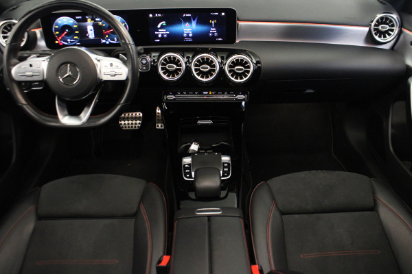 Mercedes-Benz A-Klasse 220 Launch Edition Premium AMG Pano