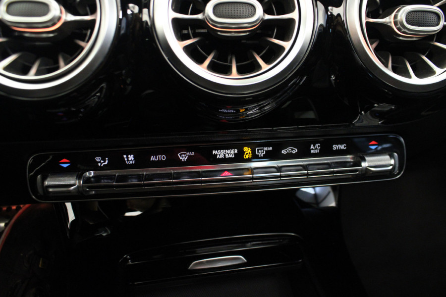 Mercedes-Benz A-Klasse 220 Launch Edition Premium AMG Pano