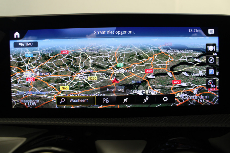 Mercedes-Benz A-Klasse 220 Launch Edition Premium AMG Pano
