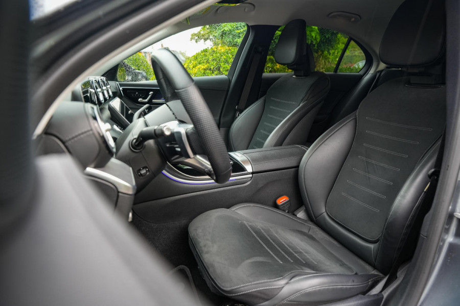 Mercedes-Benz C-Klasse C300 279PK AMG 360 Camera Navigatie Ambient DAB+ Leer Stoelverw. Side Assist