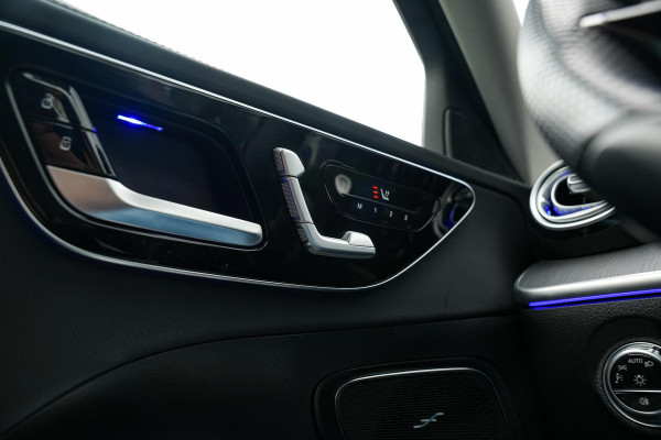 Mercedes-Benz C-Klasse C300 279PK AMG 360 Camera Navigatie Ambient DAB+ Leer Stoelverw. Side Assist