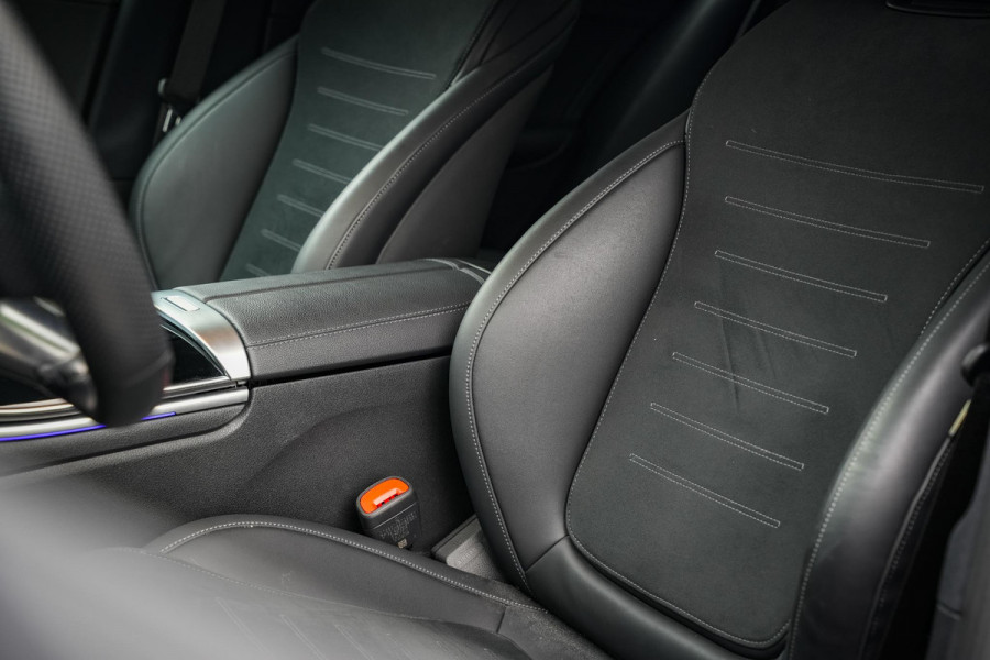 Mercedes-Benz C-Klasse C300 279PK AMG 360 Camera Navigatie Ambient DAB+ Leer Stoelverw. Side Assist