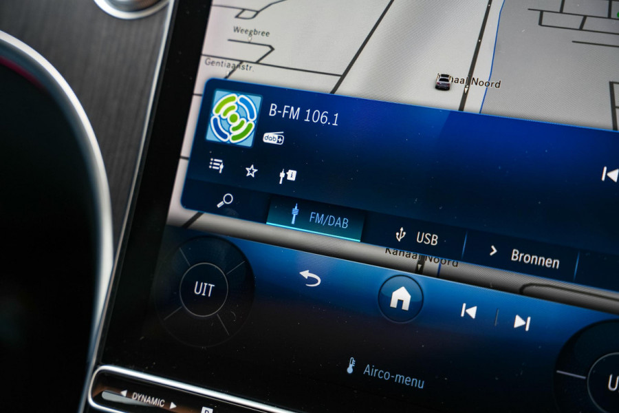 Mercedes-Benz C-Klasse C300 279PK AMG 360 Camera Navigatie Ambient DAB+ Leer Stoelverw. Side Assist
