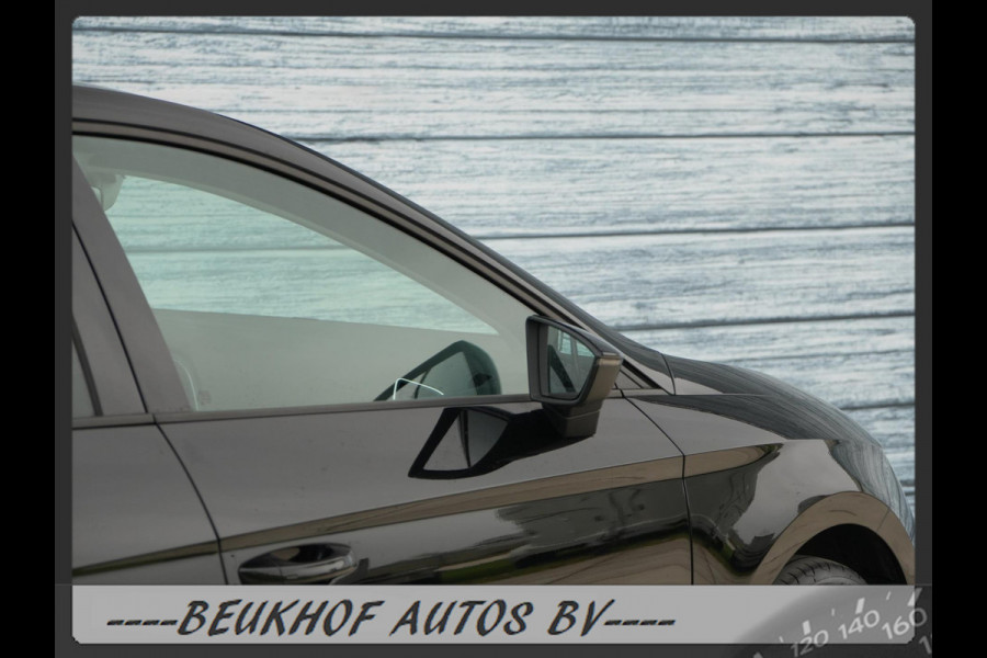 Seat Leon 1.0 TSI Style Ultimate Edition Camera Carplay Navi Seat Leon 1.0 TSI Style Ultimate Edition Camera Carplay Navi