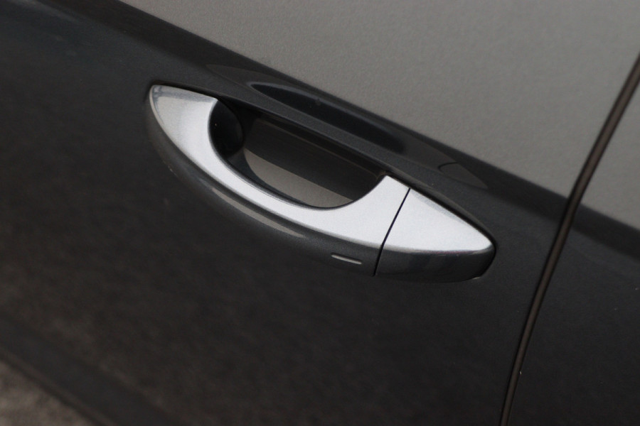 Seat León ST 1.0 EcoTSI Style Business Intense Automaat Virtual Cockpit, Apple Carplay, Keyless, Lane Assist, Trekhaak, PDC