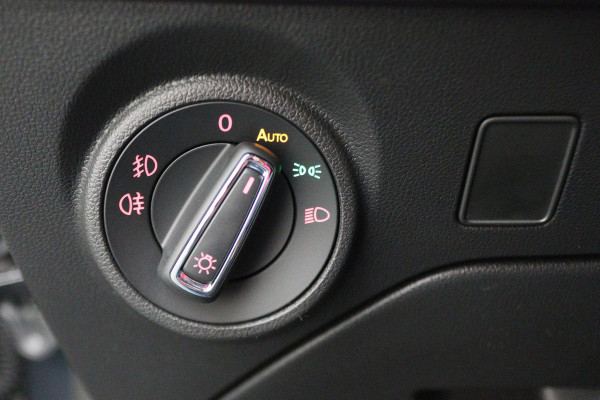 Seat León ST 1.0 EcoTSI Style Business Intense Automaat Virtual Cockpit, Apple Carplay, Keyless, Lane Assist, Trekhaak, PDC