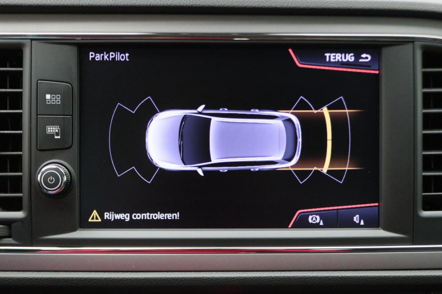 Seat León ST 1.0 EcoTSI Style Business Intense Automaat Virtual Cockpit, Apple Carplay, Keyless, Lane Assist, Trekhaak, PDC