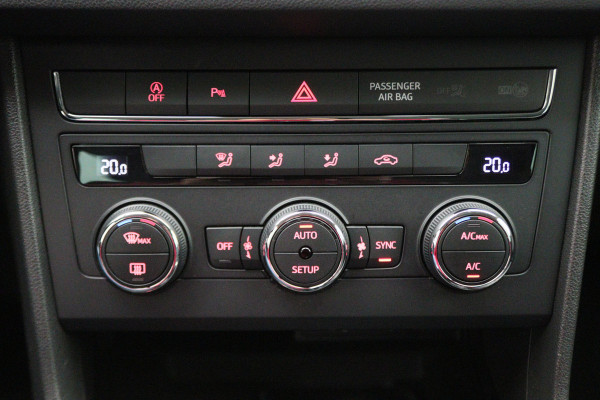 Seat León ST 1.0 EcoTSI Style Business Intense Automaat Virtual Cockpit, Apple Carplay, Keyless, Lane Assist, Trekhaak, PDC